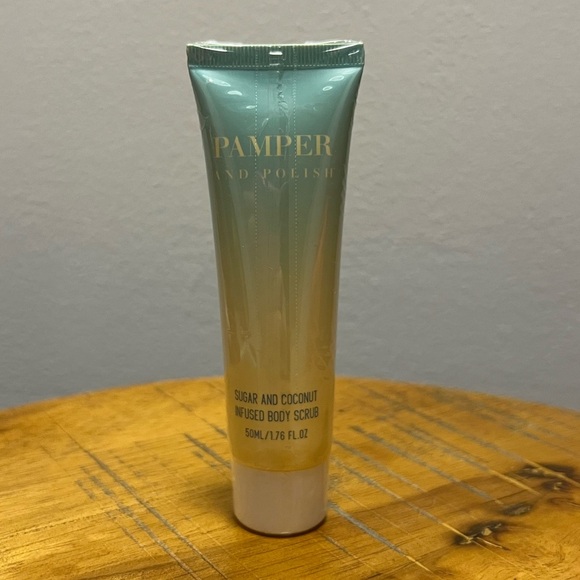 NEW Pamper and Polish Skin Sugar and Coconut Infused Body Scrub - Picture 1 of 2